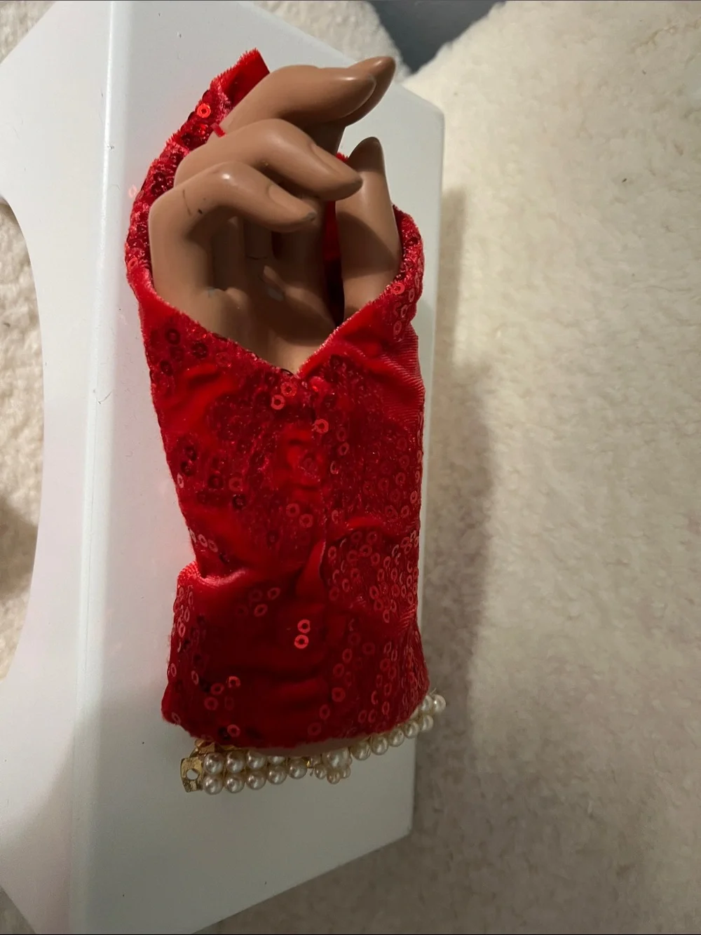 Red Sequin Wrist-Length Evening Gloves - Unbranded
